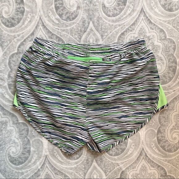 Nike Shorts   - Picture 2 of 2